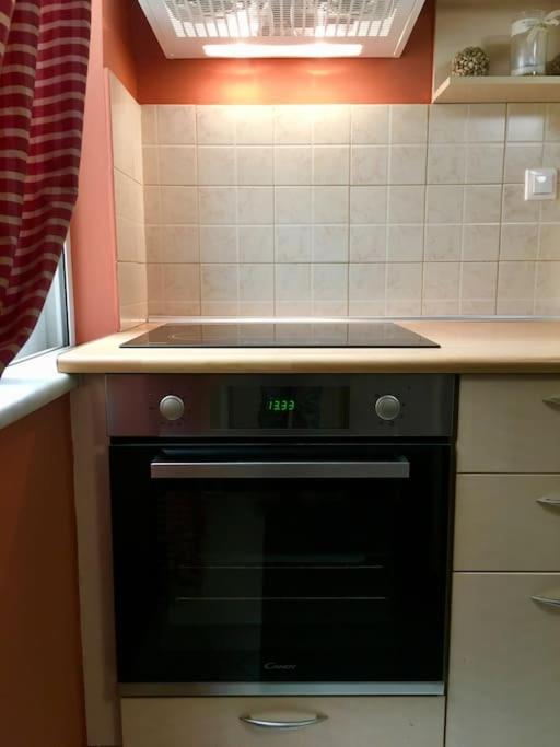 Central Spacious Apartment 70Sqm تريبوليس المظهر الخارجي الصورة